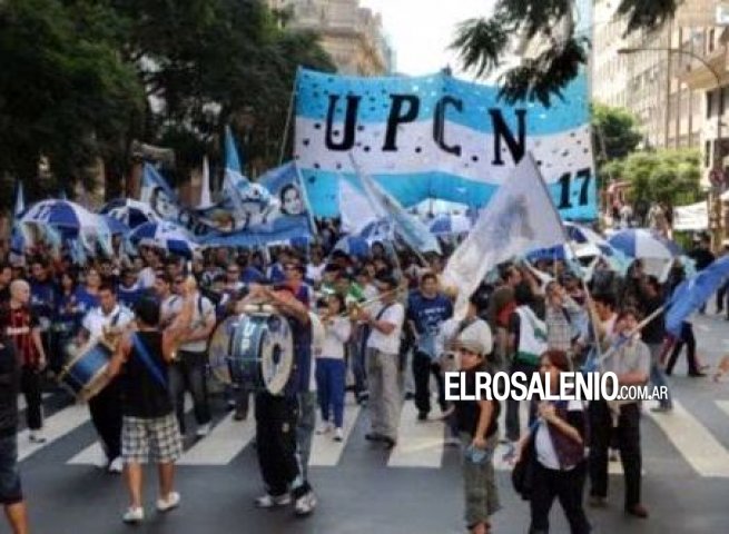 UPCN acuerda con el gobierno y cierra la paritaria de estatales UPCN acuerda con el gobierno y cierra la paritaria de estatales