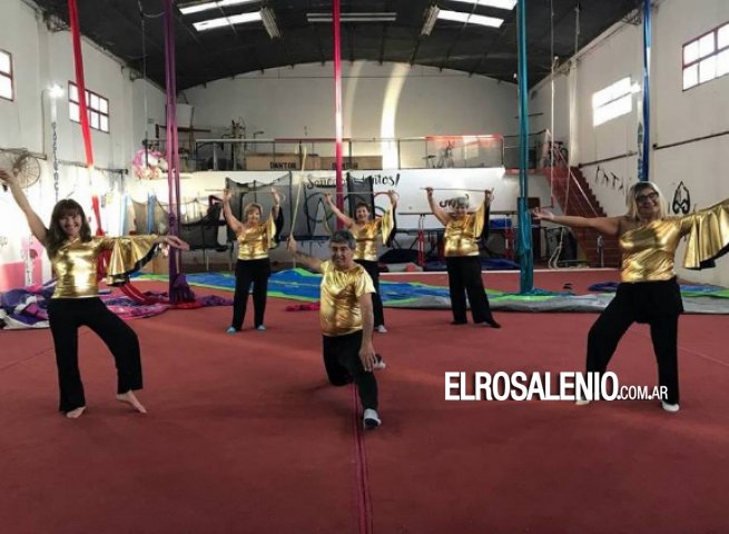 Debut de la Gimnasia Pop adultos en los Juegos Bonaerenses 2018 Debut de la Gimnasia Pop adultos en los Juegos Bonaerenses 2018
