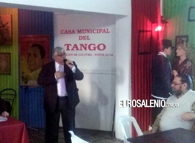 Homenaje a Carlos Gardel en la Estación Solier Homenaje a Carlos Gardel en la Estación Solier