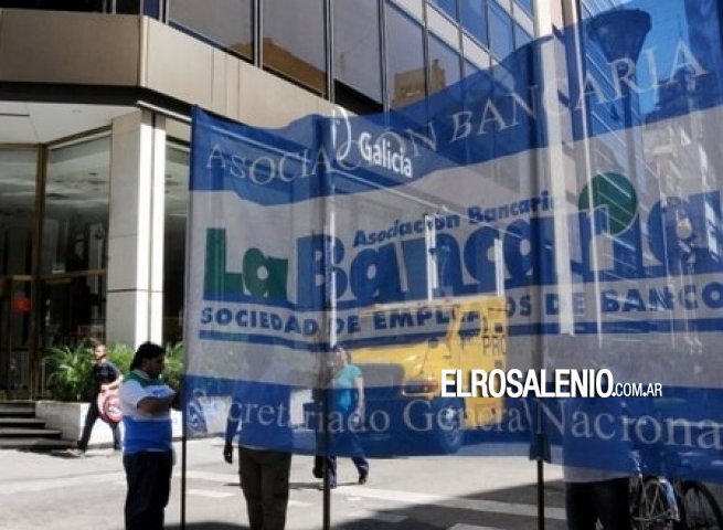 El martes no habrá actividad bancaria ni bursatil El martes no habrá actividad bancaria ni bursatil