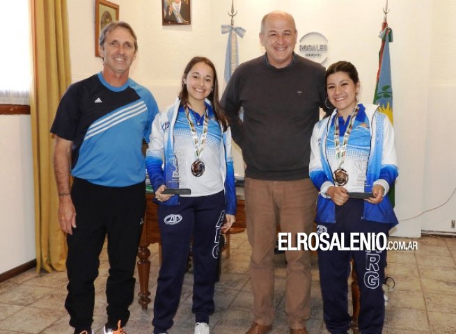 Uset recibió a las puntaltenses subcampeonas mundiales de Patín Uset recibió a las puntaltenses subcampeonas mundiales de Patín