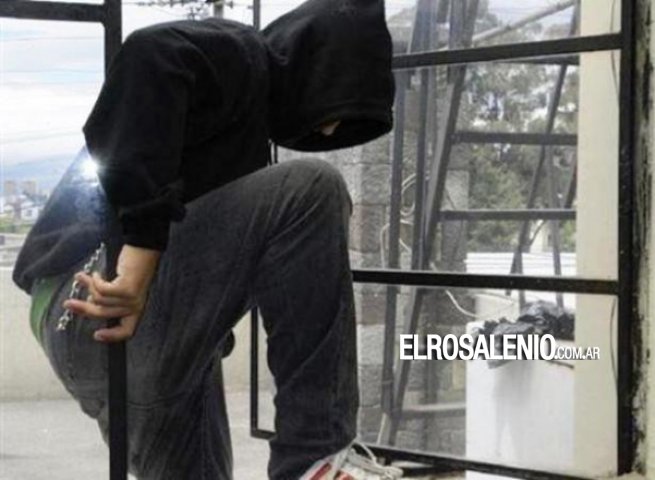Le robaron la cartera y los siguió para recuperarla Le robaron la cartera y los siguió para recuperarla