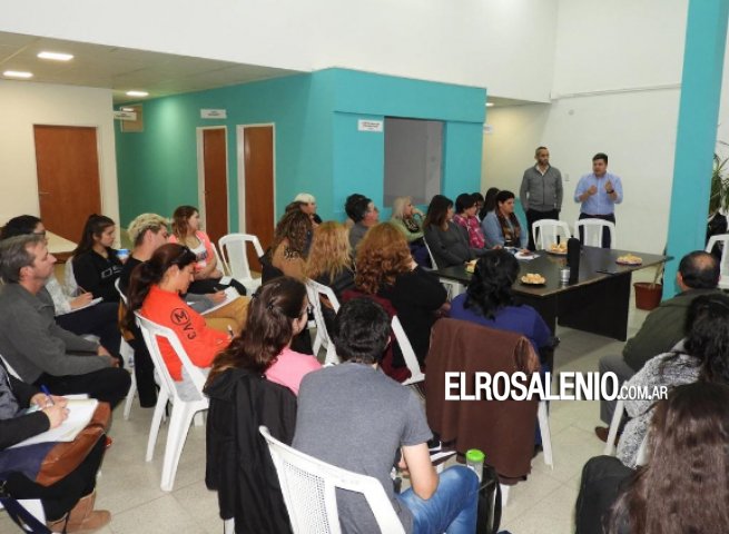 Jornada capacitación para instituciones del campo social Jornada capacitación para instituciones del campo social