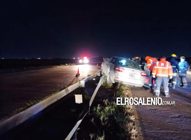Alcoholizado chocó el guarda rails en la autovía camino Punta Alta - Bahía Blanca 