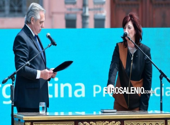 Fernández le tomó juramento a las nuevas ministras 