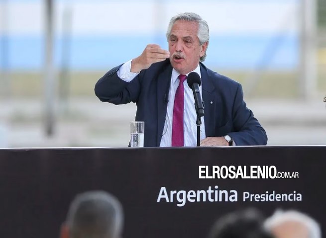 Alberto Fernández dijo que “cumplió su palabra” y que quien dejó “gente hambrienta se llama Macri”