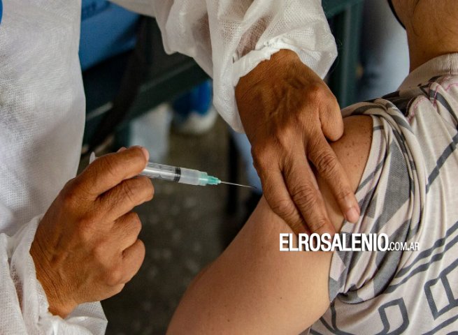 Las vacunas bivalentes contra el COVID ya se aplican en el país