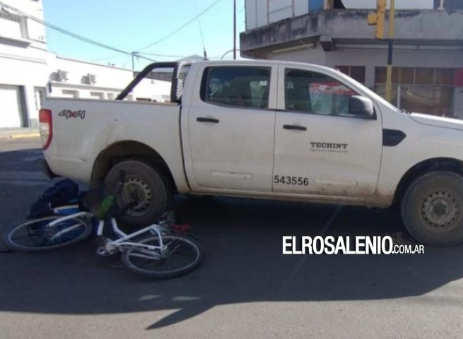 Ambulancia trasladó a ciclista luego de un siniestro vial