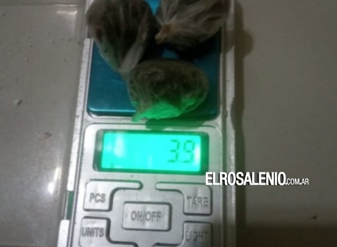 Tres detenidos con cocaína y marihuana en pleno centro bahiense