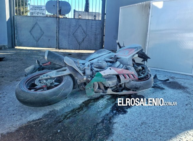 Motociclista falleció en el acto tras chocar contra el paredón del cementerio Motociclista falleció en el acto tras chocar contra el paredón del cementerio