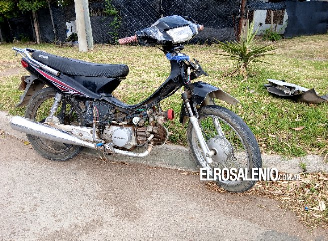 Una motociclista fue trasladada al hospital tras un choque