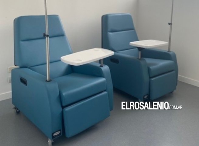Rueda Femenina de Rotary Punta Alta donó sillón para oncología del hospital