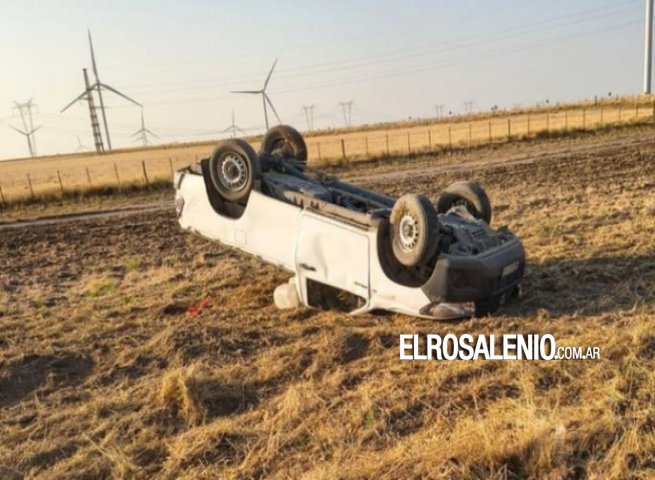 Una camioneta chocó de frente un auto en la ruta 51 cerca de Cabildo 