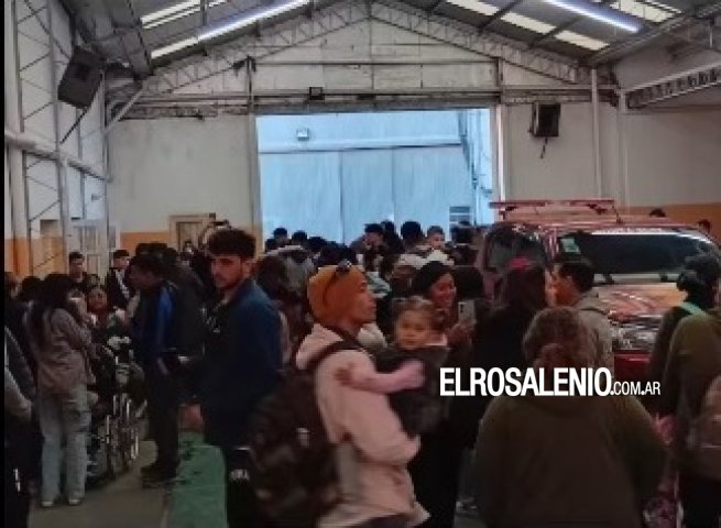 Exitosa jornada de Bomberos Voluntarios de apertura a la comunidad por el 25 de mayo 