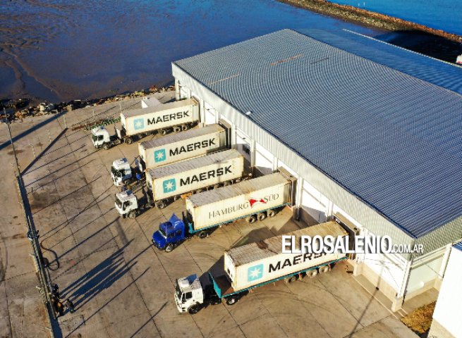 Primera exportación de langostinos desde Puerto Rosales, rumbo a España