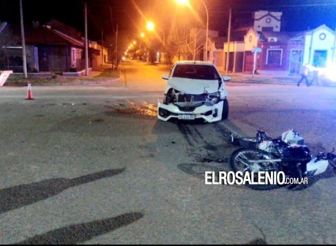 Una joven resultó gravemente herida tras un choque en el bulevard Avellaneda