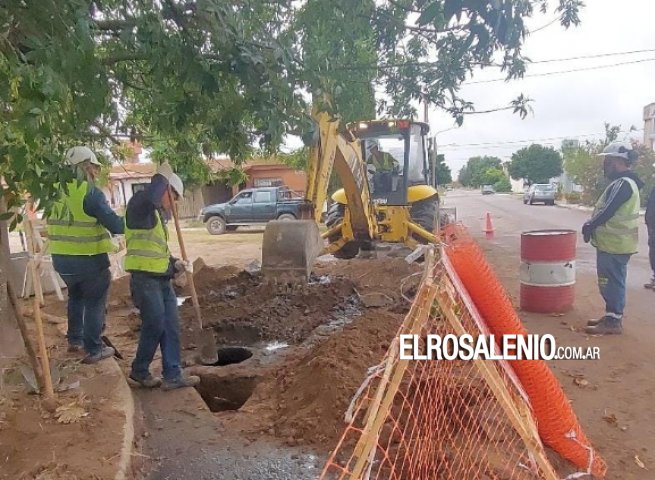 Comenzó obra de recambio de 300m de colector cloacal en avenida Jujuy
