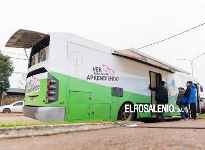 Operativo gratuito de atención oftalmológica y entrega de anteojos