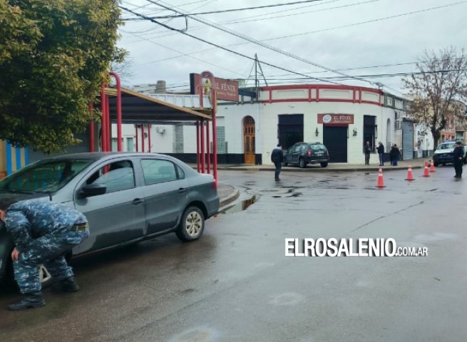 Chocaron dos vehículos en la esquina de Roca y Luiggi
