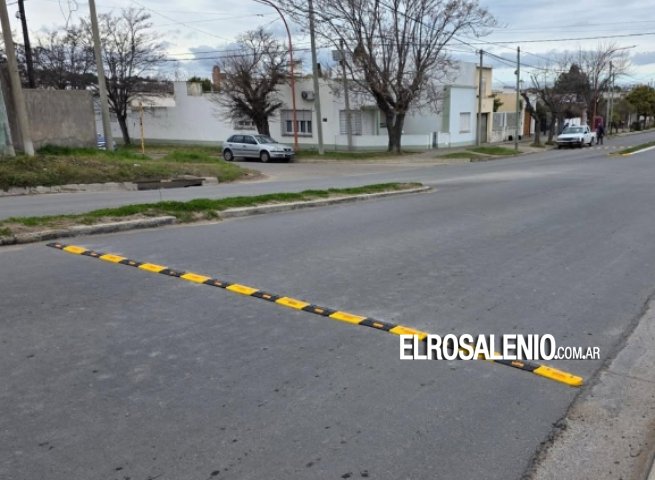 Instalaron reductores de velocidad en avenida Paso