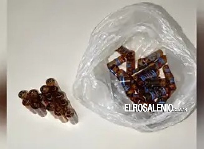 Uno de los allanamientos de hoy tuvo lugar en un domicilio de Punta Alta 