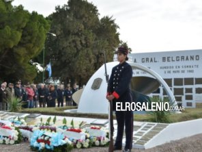 Recordaron a los tripulantes del crucero ARA “General Belgrano” en Puerto Belgrano