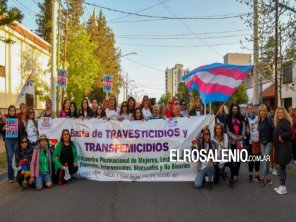 35° Encuentro Plurinacional: Más de 100 mil mujeres y disidencias en la marcha de cierre 