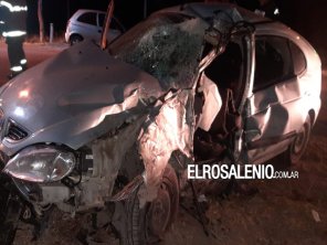 Accidente vehicular protagonizado por un auto en Villa del Mar