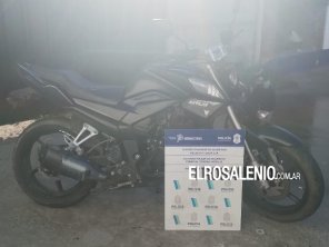 Policía encontró una moto abandonada en la calle