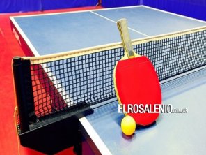 Torneo de tenis de mesa en el polideportivo Nueva Bahía Blanca