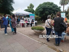 Se realizan controles y tratamientos de salud en la Plaza Belgrano