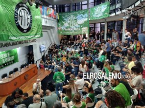 Estatales bonaerenses acordaron un aumento salarial de 10% en dos tramos