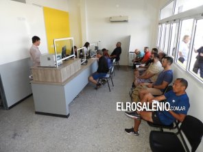 Ante falta de entrega de insumos de parte de Nación, Tránsito entrega permisos provisorios