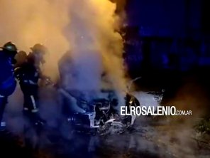 Incendio de un vehículo en Nueva Bahía Blanca