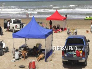 Fuera gazebos de las playas de Monte Hermoso