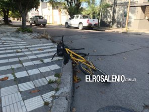 Ciclista herida al chocar con una camioneta en Murature y Rosales