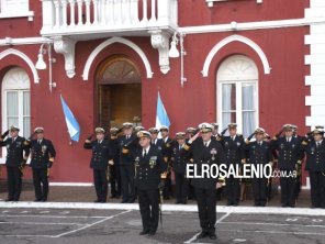 Día de la Armada: se realizó el izado de pabellón en el Comando Adiestramiento y Alistamiento