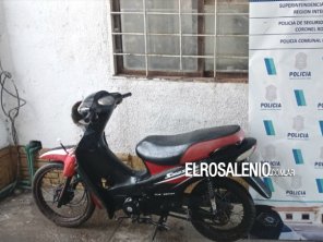 Nuevamente hallaron una moto robada oculta entre pastizales
