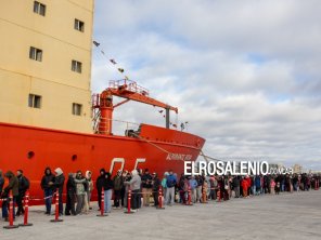 Cerca de 10.000 personas visitaron el Irízar en el Puerto de Bahía Blanca
