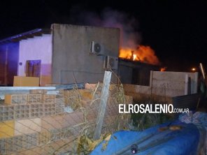 Un incendio dejó importantes daños en una vivienda esta madrugada