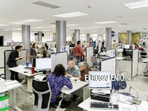 El Gobierno oficializó aumentos para estatales y un pago extraordinario de $80.000