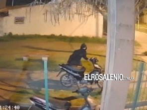 Así robaron una moto anoche en Barrio Luiggi 1