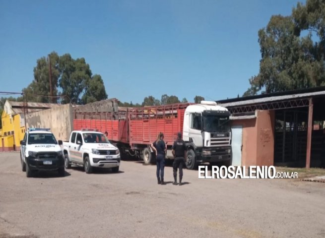 Hombre falleció al ser aplastado por la puerta de la cabina