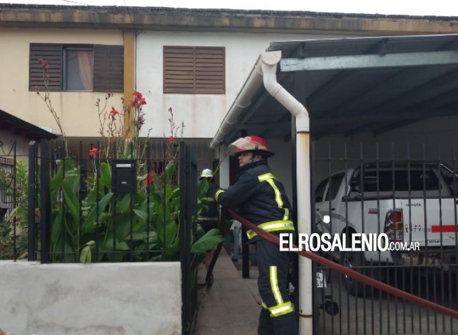 Un hombre fue trasladado al hospital por inhalación de humo