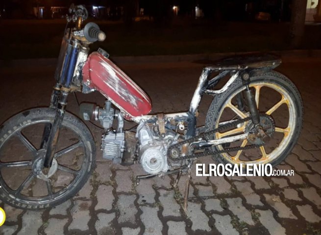 Con 18 años un salteño diseñó un motor de moto que funciona con agua salada