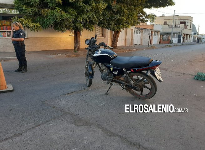 Siniestro vial entre motos derivó en traslado de dos personas al nosocomio local