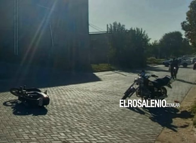 Otro choque entre dos motociclistas