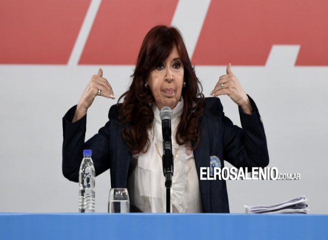 Cristina Fernández solicitó la ampliación de su declaración indagatoria para este martes 