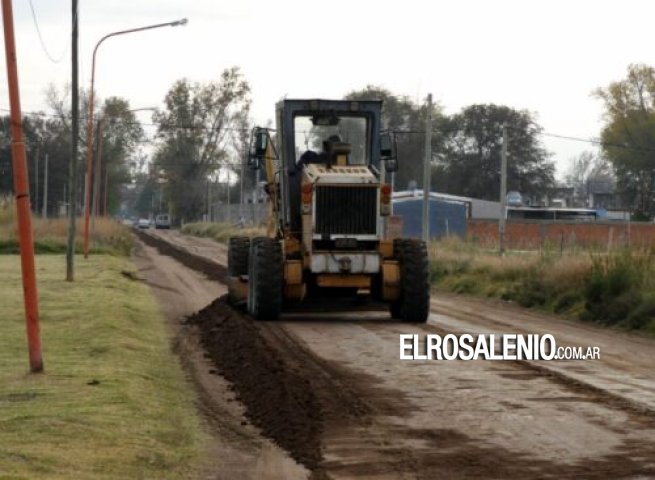 El Municipio informó que “continúan los trabajos de reconstrucción y reparación en calles de tierra“