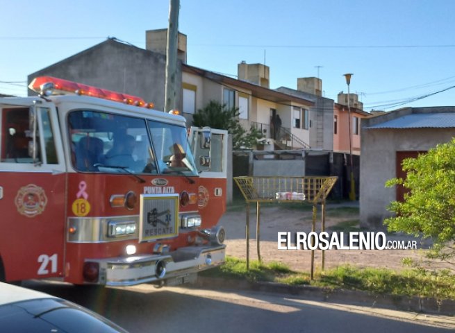 Bomberos trabajaron en una vivienda por principio de incendio